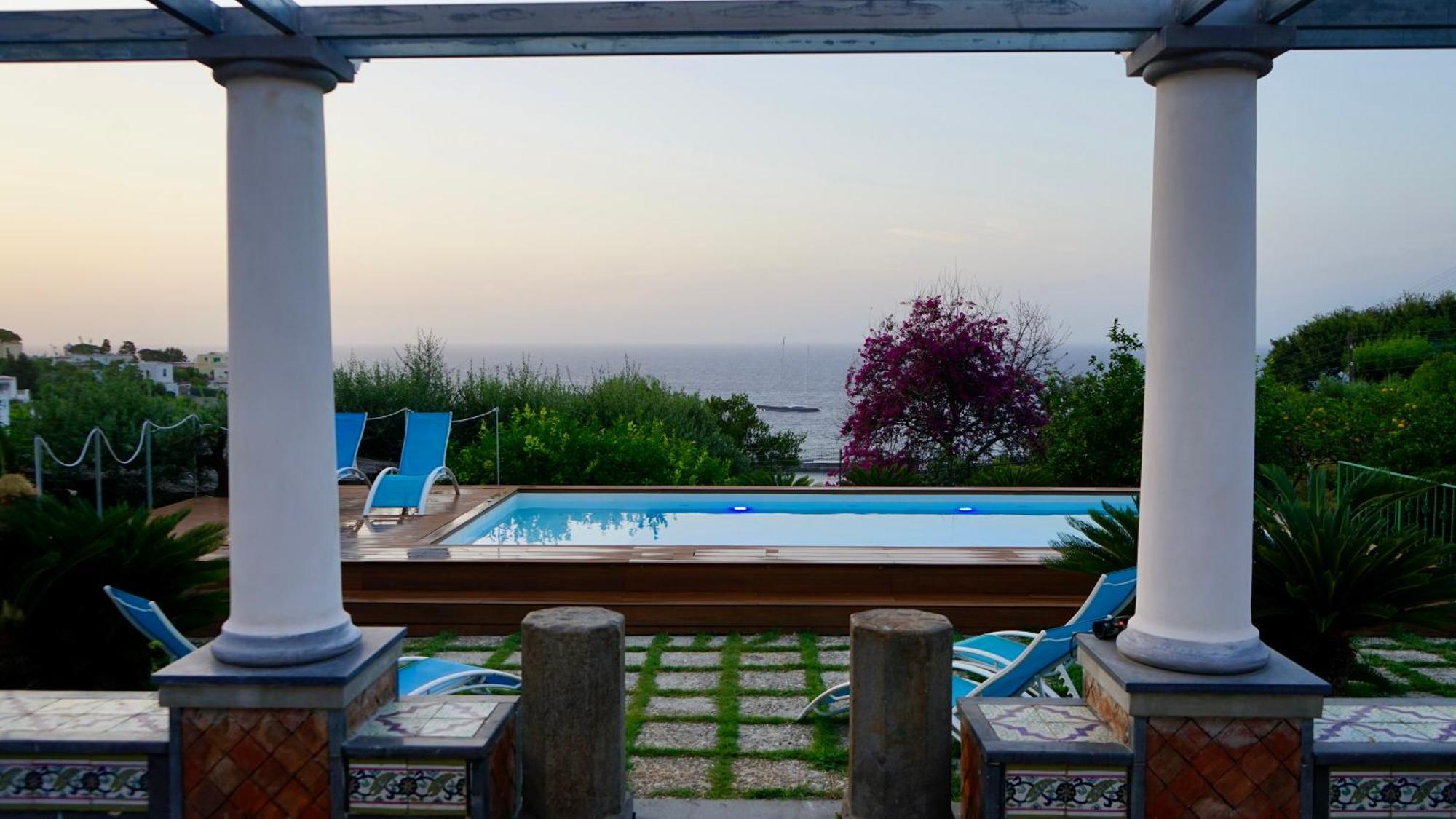 Villa Amalu Capri Piscina E Giardino ภายนอก รูปภาพ