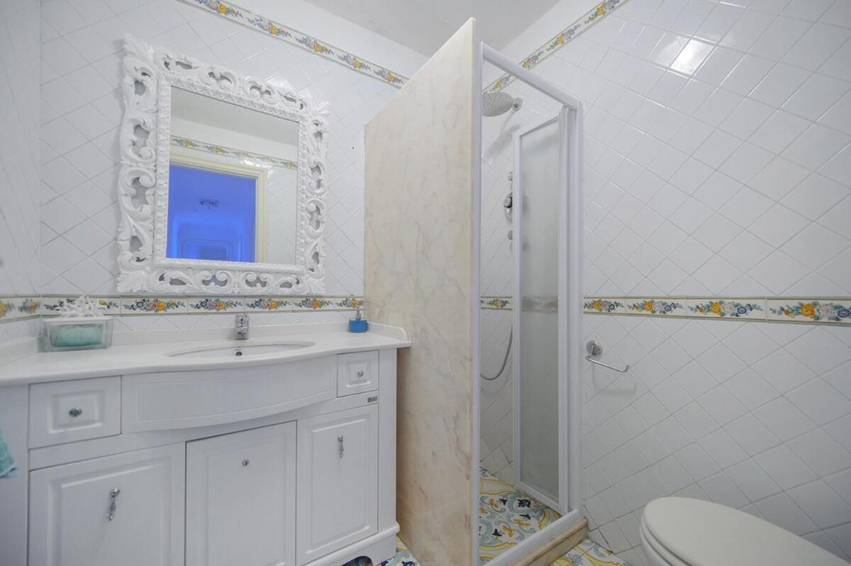 Villa Amalu Capri Piscina E Giardino ภายนอก รูปภาพ