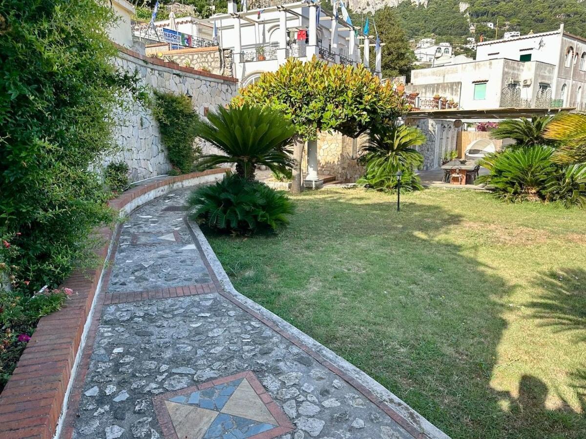Villa Amalu Capri Piscina E Giardino ภายนอก รูปภาพ