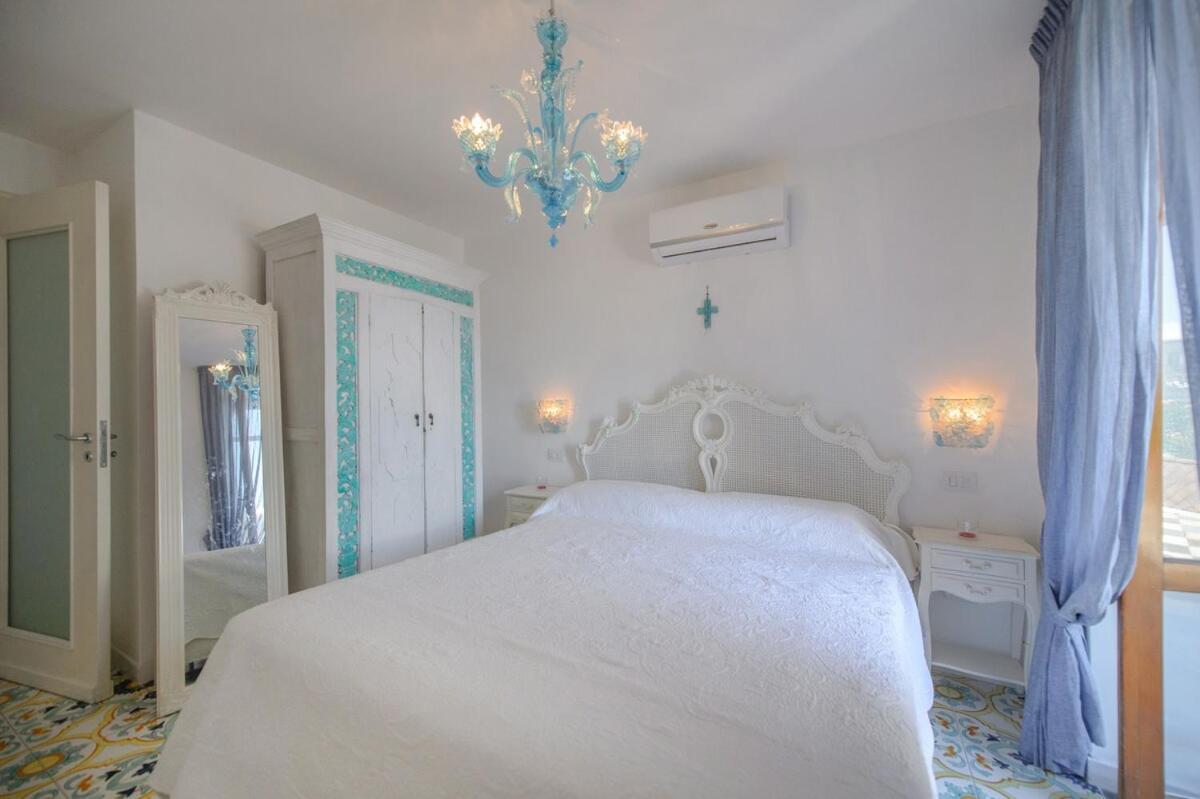 Villa Amalu Capri Piscina E Giardino ภายนอก รูปภาพ