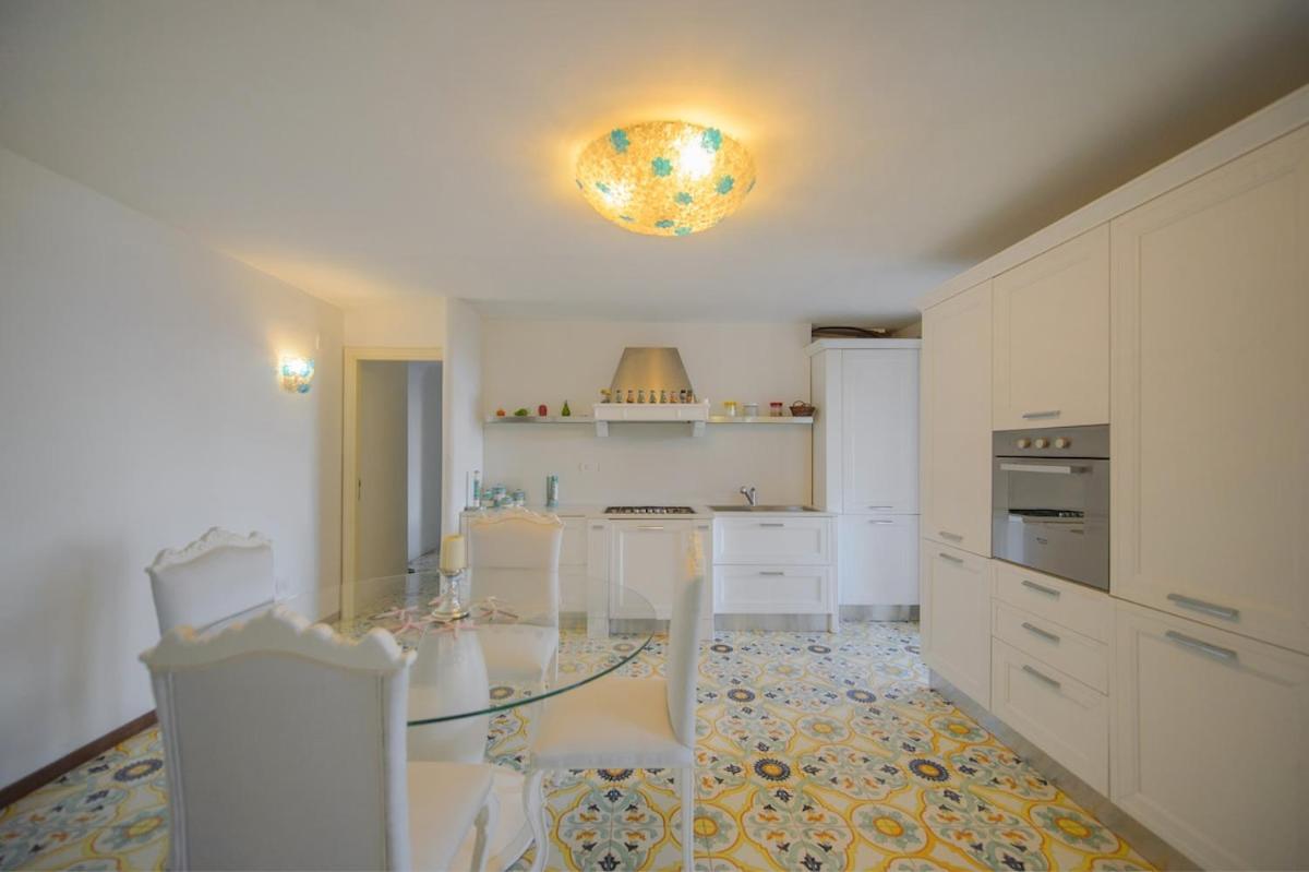 Villa Amalu Capri Piscina E Giardino ภายนอก รูปภาพ