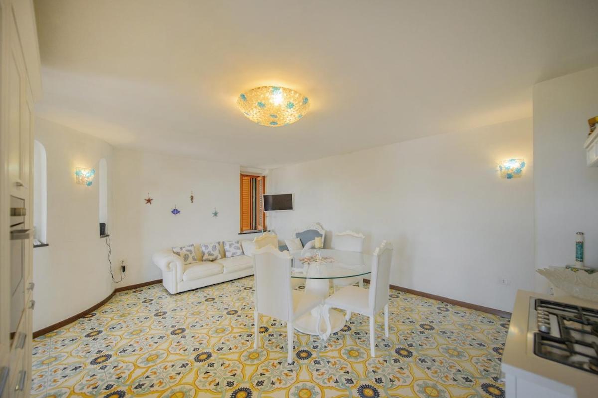 Villa Amalu Capri Piscina E Giardino ภายนอก รูปภาพ