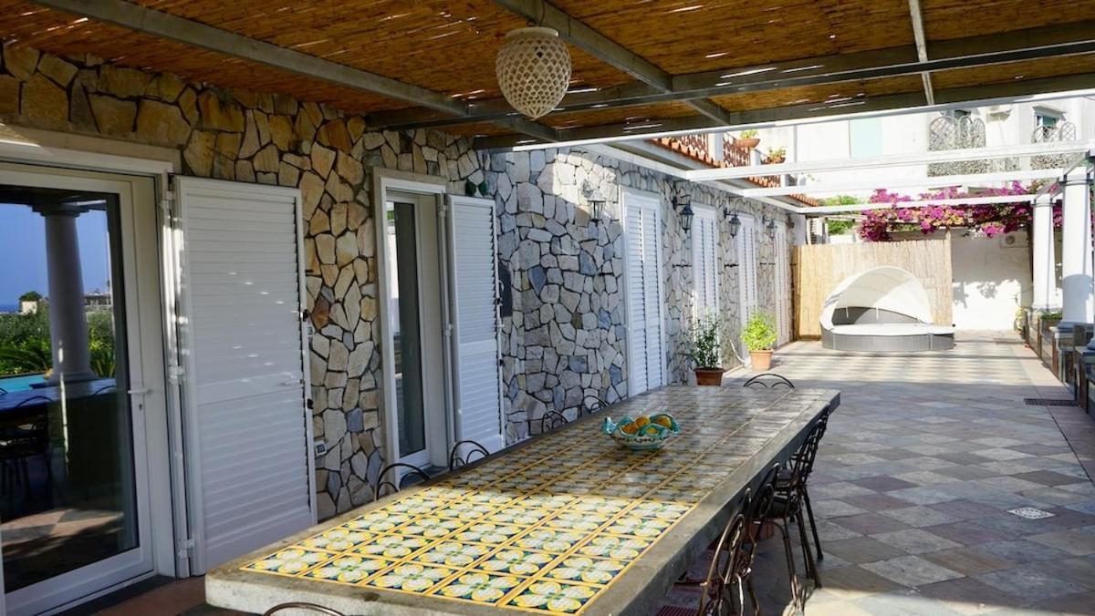 Villa Amalu Capri Piscina E Giardino ภายนอก รูปภาพ