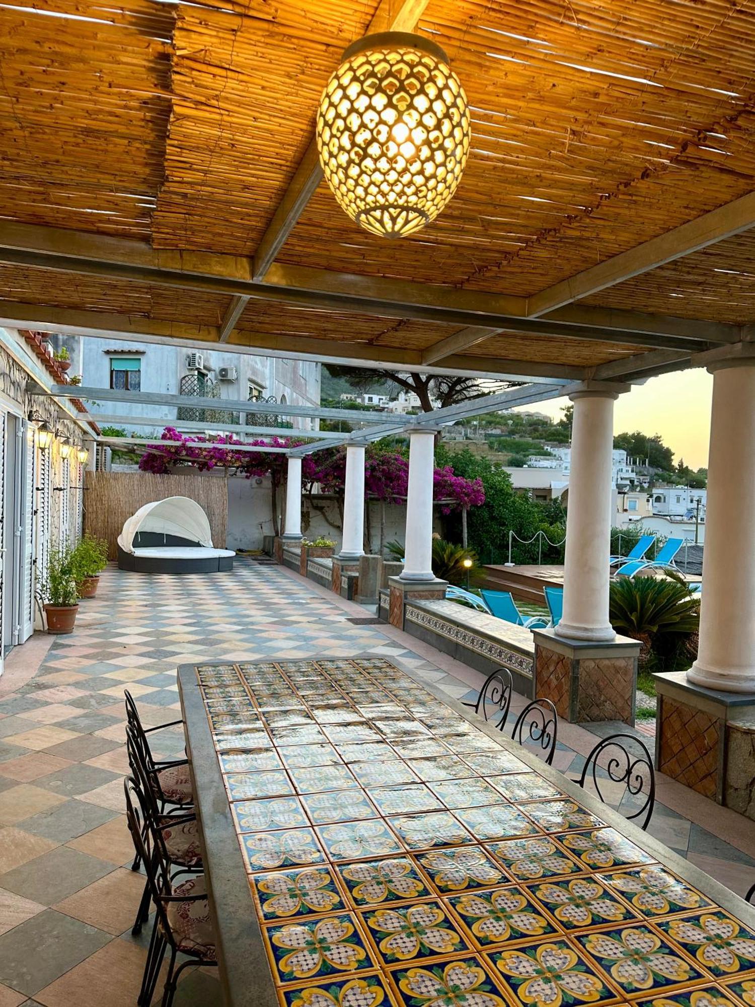 Villa Amalu Capri Piscina E Giardino ภายนอก รูปภาพ